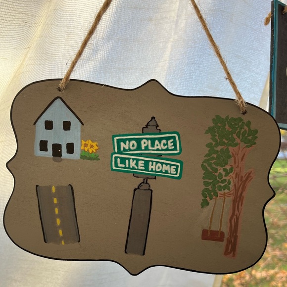 Hanging wood sign (5x7) - Picture 1 of 1